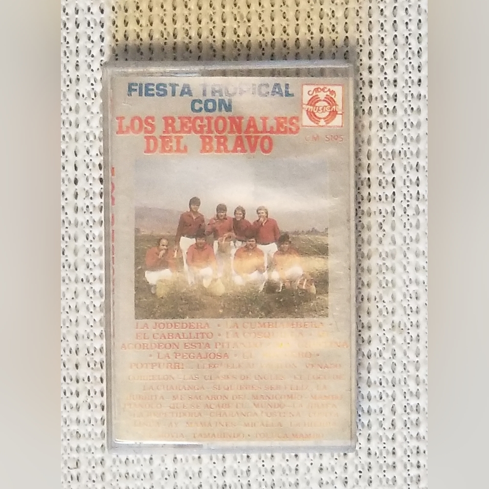 Fiesta Tropical Con Los Regionales Del Bravo Cassette